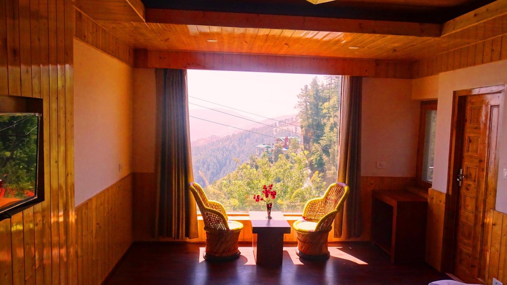 Humble Holiday Inn Kufri Simla Buitenkant foto